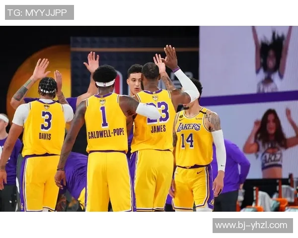 NBA总决赛湖人与热火首战精彩对决比分揭晓引发球迷热议